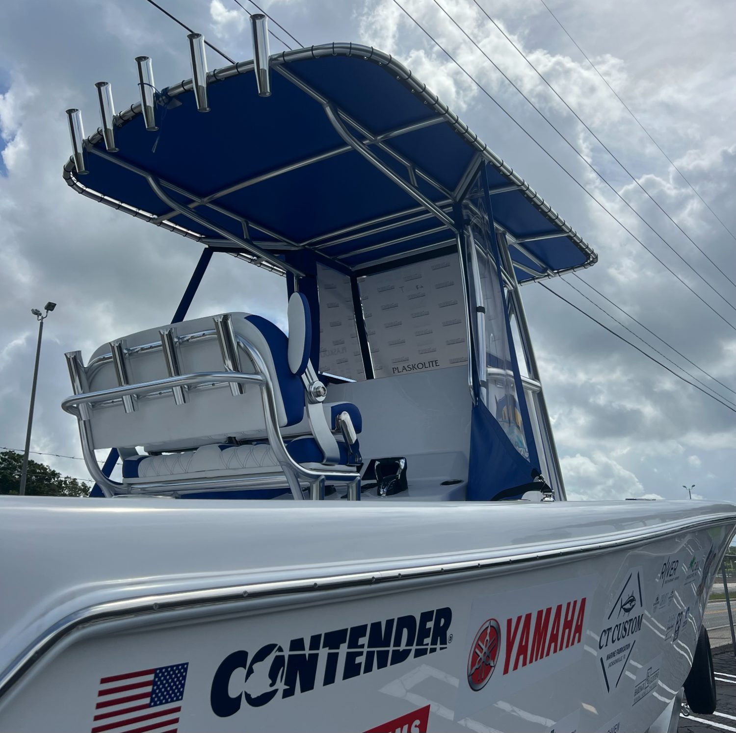 Custom center-console with CT Custom hardtop